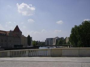 ThuMay2420070941PM_2.jpg