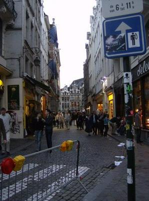 FriJun2920070459AM_2.jpg