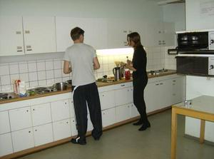 ThuMay1020070931AM_3.jpg