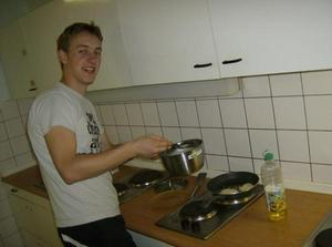 ThuMay1020070931AM.jpg