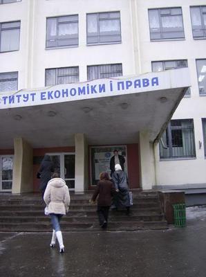 ThuDec2820060935AM_3.jpg